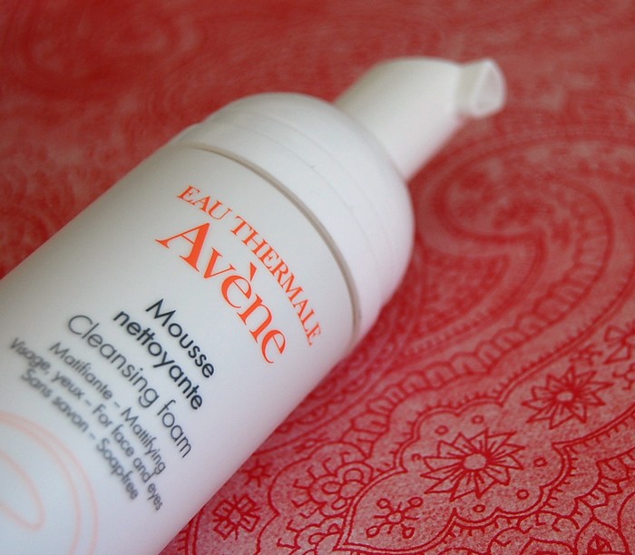 mousse nettoyante avene