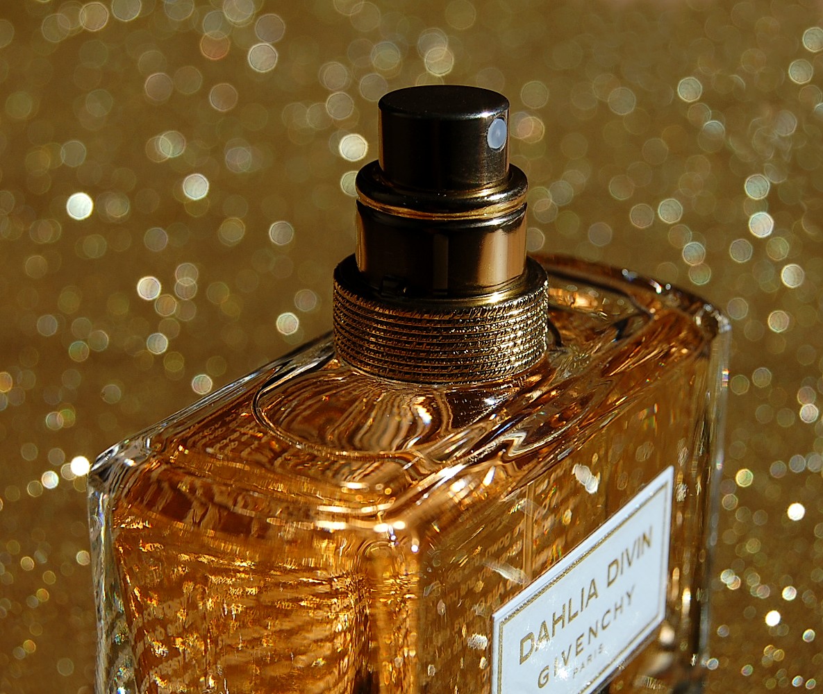 parfum dahlia divin de givenchy